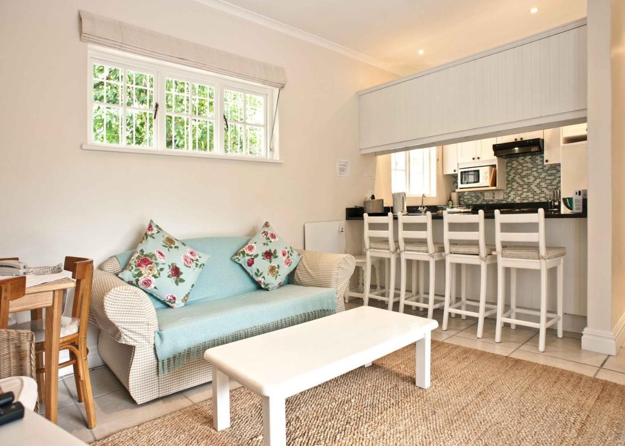 Squirrels Way Cottages เคปทาวน์ ภายนอก รูปภาพ
