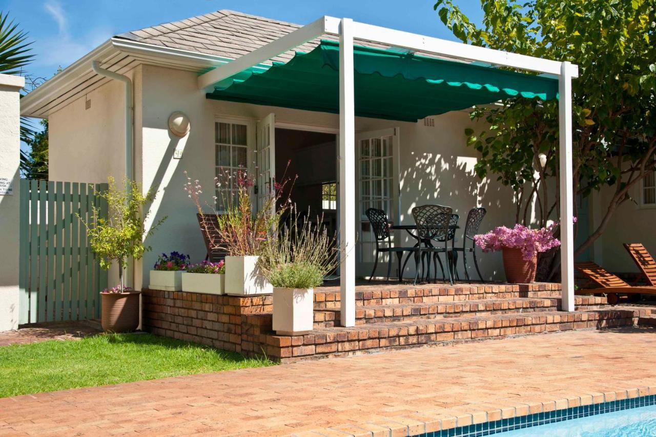 Squirrels Way Cottages เคปทาวน์ ภายนอก รูปภาพ