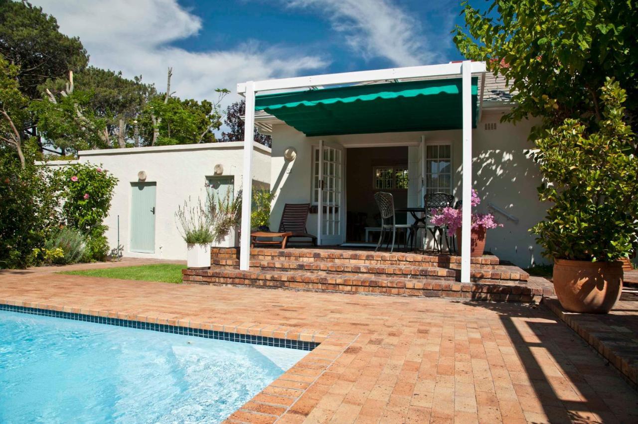 Squirrels Way Cottages เคปทาวน์ ภายนอก รูปภาพ