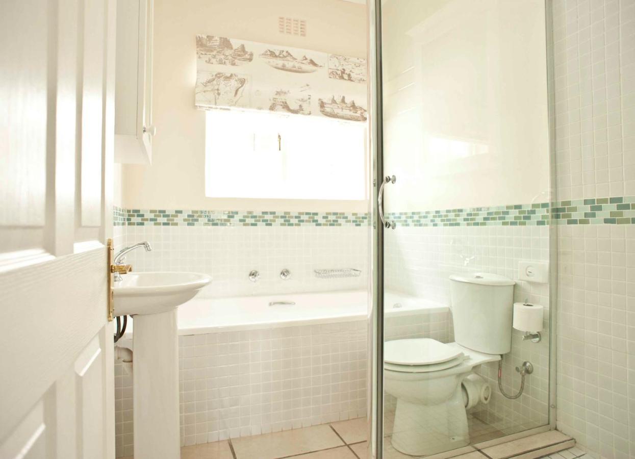 Squirrels Way Cottages เคปทาวน์ ภายนอก รูปภาพ