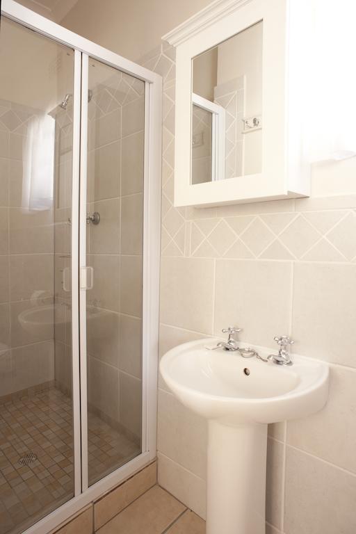 Squirrels Way Cottages เคปทาวน์ ห้อง รูปภาพ