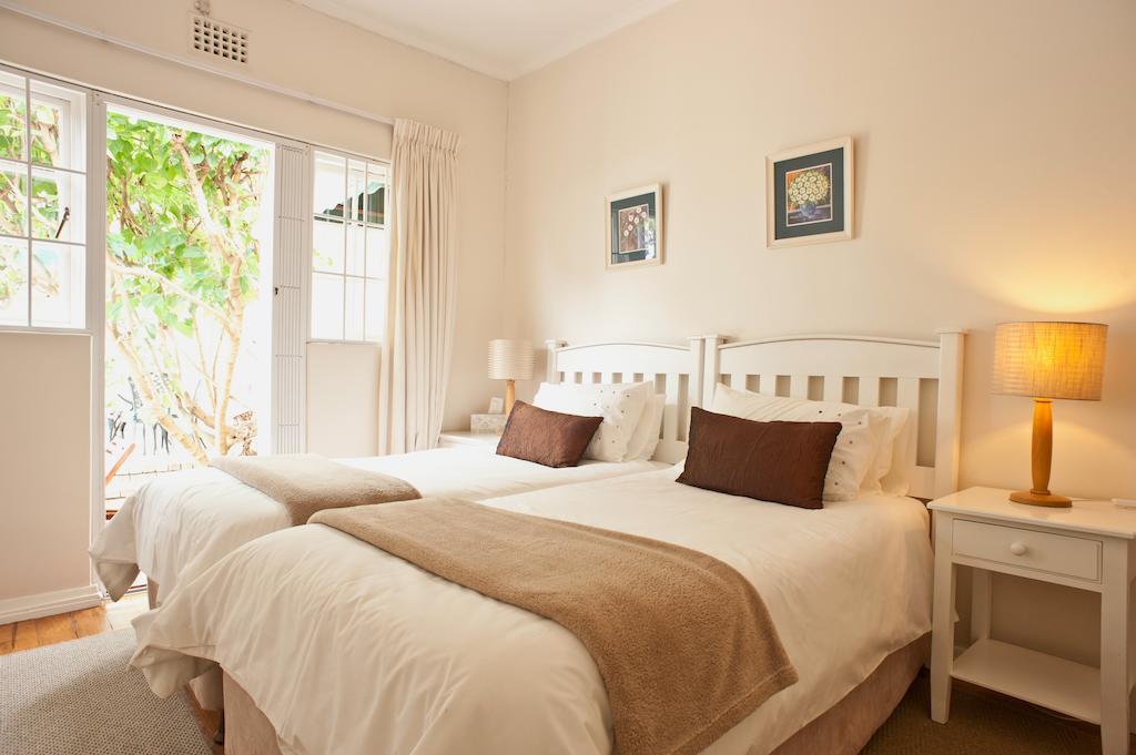Squirrels Way Cottages เคปทาวน์ ห้อง รูปภาพ